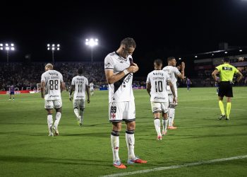 “Isso me deixava tranquilo”: Vegetti fala sobre jejum de gols e valorização do trabalho no Vasco