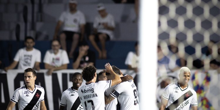 Vasco derruba mais um técnico no Brasileirão