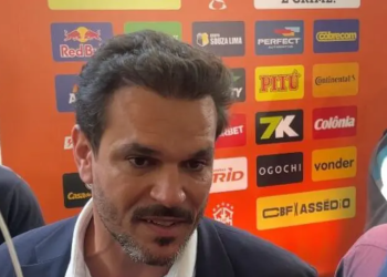 Empresário de Puma Rodriguez avalia proposta do Vasco