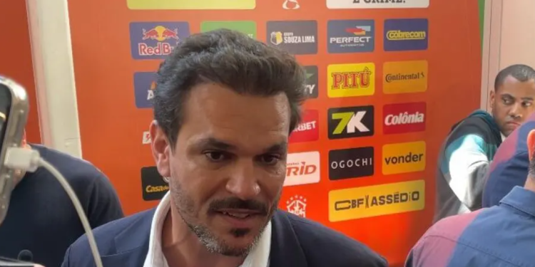 Empresário de Puma Rodriguez avalia proposta do Vasco