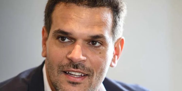 Vasco surpreende nos bastidores e já tem três reforços engatilhados para 2026