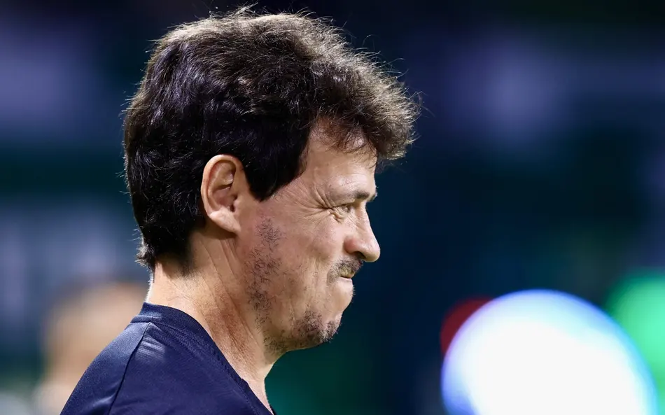 Técnico do Corinthians debocha do Vasco; vascaínos se irritam