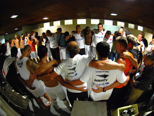 Vasco tenta repetir feito histórico de 2009 e acabar com jejum contra o Juventude