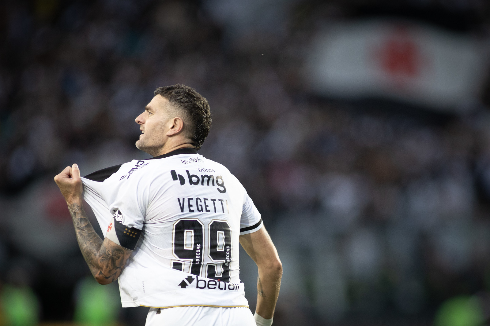 Vegetti deve ganhar nova oportunidade no Vasco, entenda