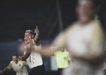 Melhor visitante do returno, Vasco tenta quebrar tabu de 13 anos sem vencer o Bahia pela Série A em Salvador