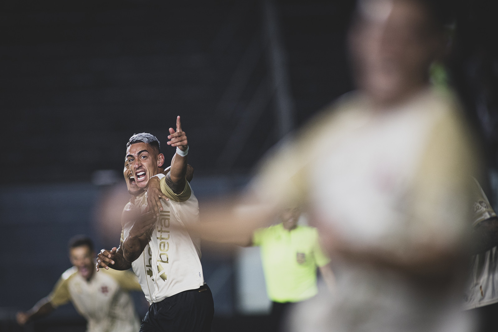 Melhor visitante do returno, Vasco tenta quebrar tabu de 13 anos sem vencer o Bahia pela Série A em Salvador