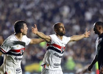 Lucas Moura elogia o Vasco após vitória do São Paulo: “Equipe com muita movimentação e posse de bola”