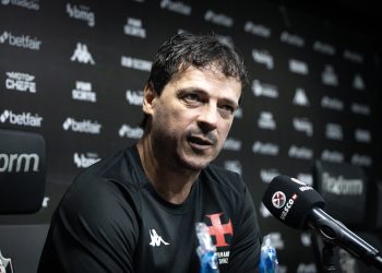 Desempenho de Diniz no Vasco começa a gerar dúvidas entre torcedores