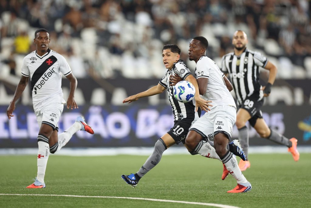 Confira os melhores momentos de Botafogo 3×0 Vasco