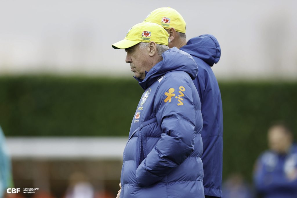 Ex-Vasco revela bastidores da seleção e fala sobre retorno ao Clube