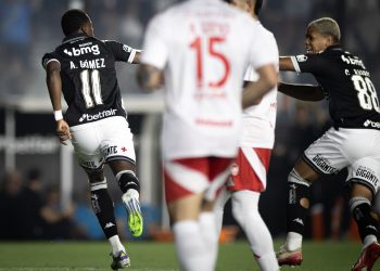 MAIS UM! Vasco derruba mais um técnico no Brasileirão, veja lista