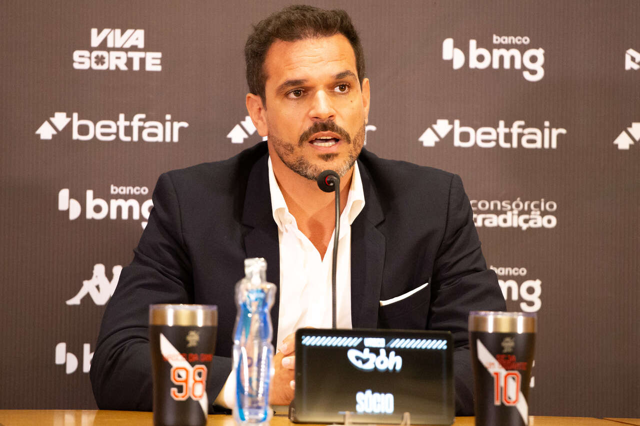 Clube paulista sai na frente do Vasco e abre negociação com artilheiro