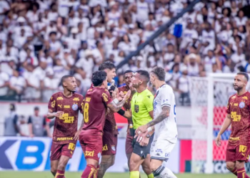 Confira os melhores momentos de Bahia 1x0 Vasco