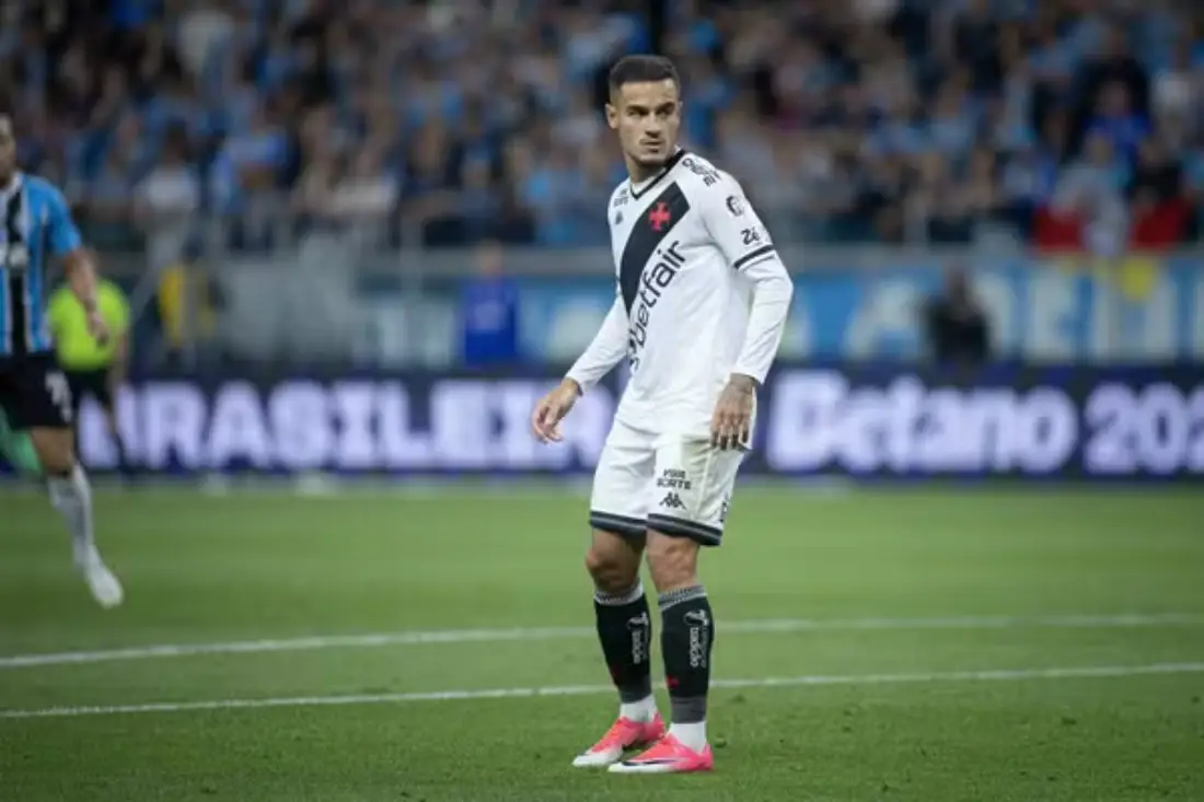 Técnico do Vasco define favorito para vaga de Coutinho e torcida se preocupa