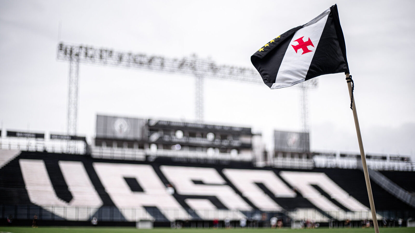 VLT no Vasco? Projeto avança e estação pode ficar a poucos metros do estádio!