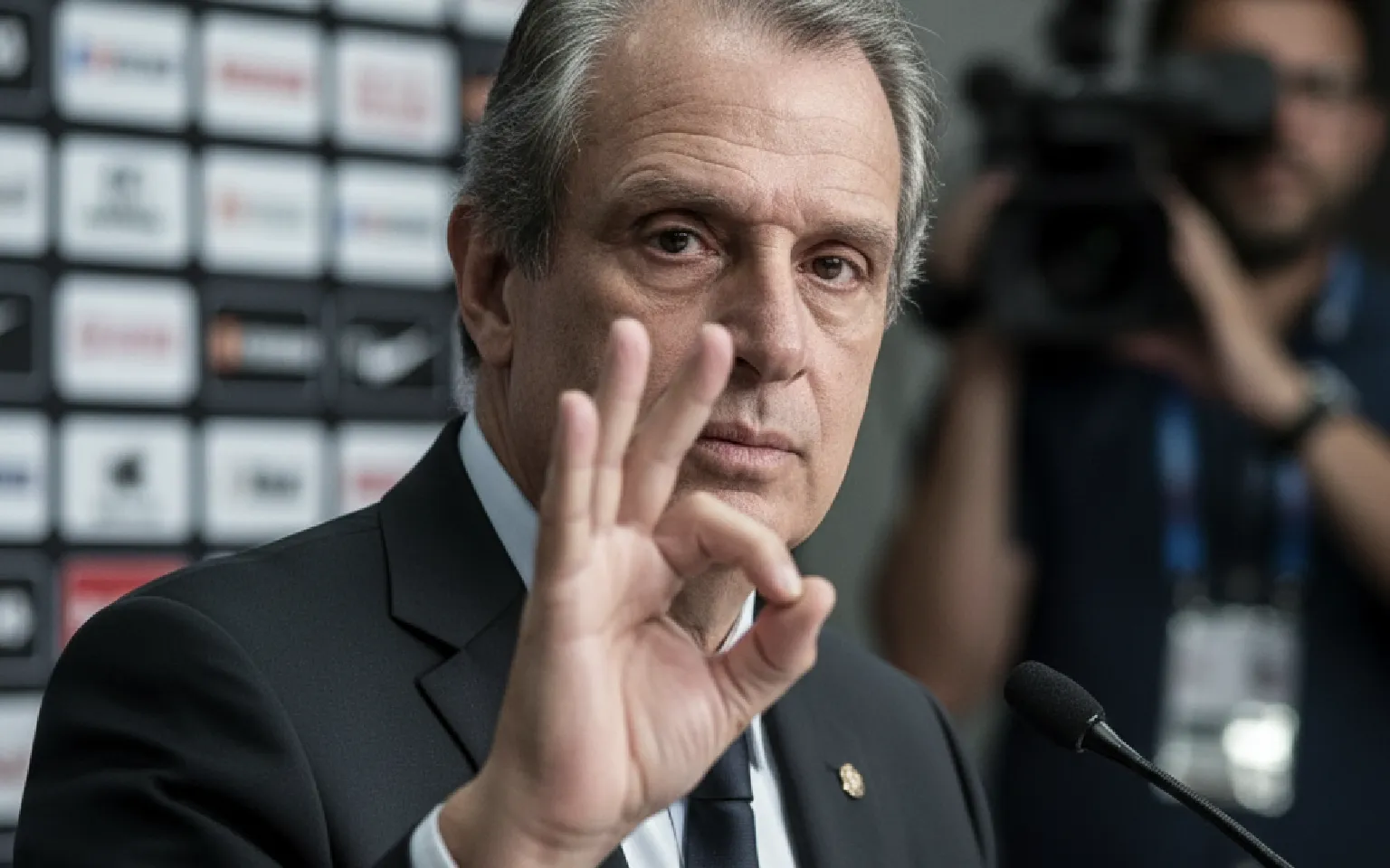 Rival do Vasco apela à CBF e quer “canetada” para parar a reconstrução cruz-maltina