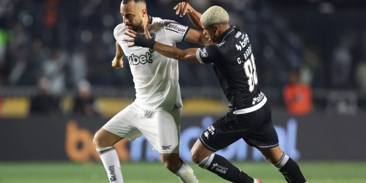 Vasco: Volante é relacionado, mas ainda é dúvida para o clássico contra o Botafogo