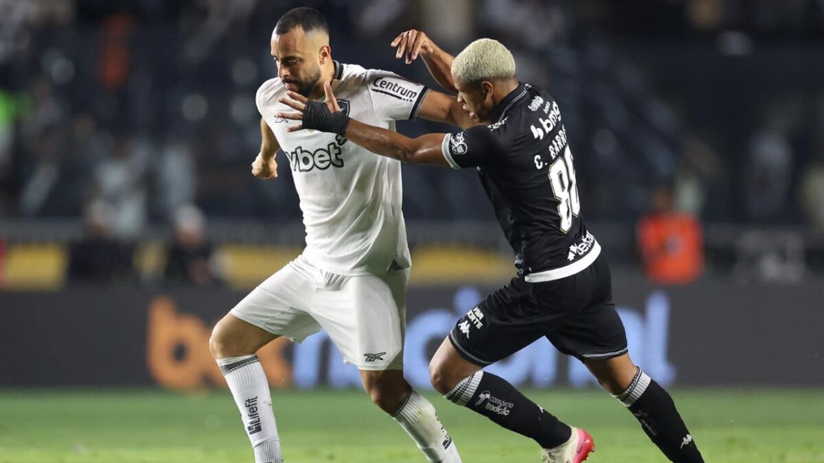 Vasco: Volante é relacionado, mas ainda é dúvida para o clássico contra o Botafogo