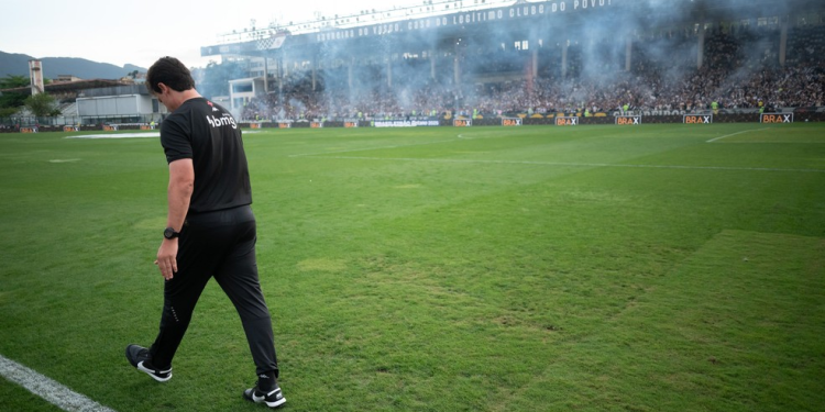 Fortaleza vence e coloca mais pressão sobre o Vasco na reta final do Brasileirão
