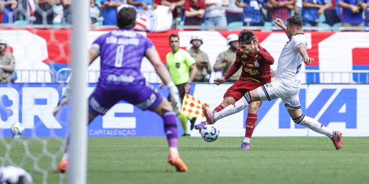 Léo Jardim admite fase crítica no Vasco: “Agora é aceitar as críticas”