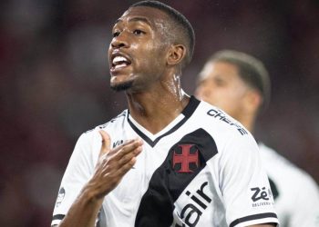 Vasco encaminha renovação com Rayan até dezembro de 2028