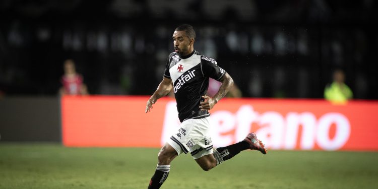 Paulo Henrique comenta sondagens do exterior e reafirma foco no Vasco: “Meu foco é 100% na Copa do Brasil”