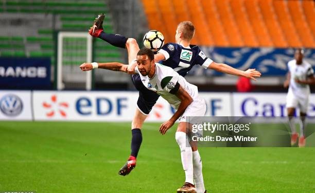 Vasco entra em disputa com rival por reforço vindo da Europa