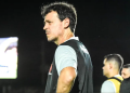 Fernando Diniz defende seu estilo de jogo no Vasco: "Não podemos abrir mão só porque errou"