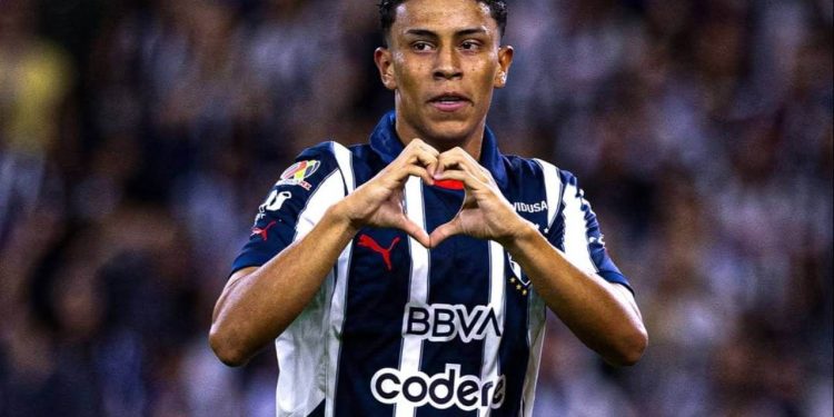 Primeiro reforço do Vasco já tem data definida para chegar ao Brasil