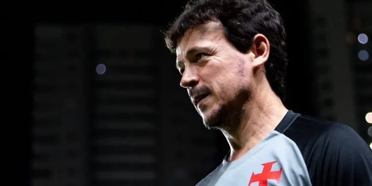 Vasco contrata substituto de Rayan