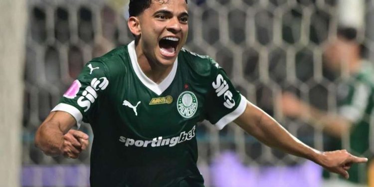 Vasco se aproxima de acerto com Bruno Rodrigues, atacante do Palmeiras