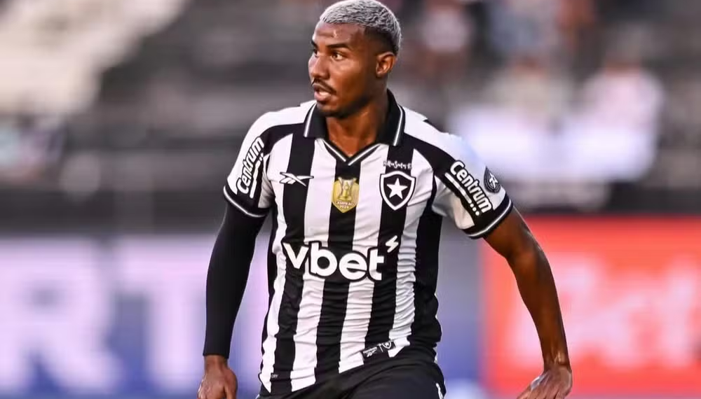 Cuiabano é observado pelo Vasco