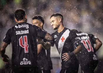 Qual era o salário de Coutinho no Vasco?