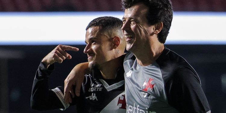 Philippe Coutinho tem futuro indefinido no Vasco; entenda