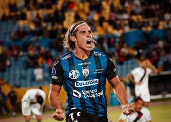 Perto do Vasco, Claudio Spinelli é eleito melhor atacante do Equatoriano