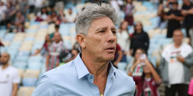 Valores altos travam negociação com Renato Gaúcho, e Vasco avalia mercado; entenda o impasse