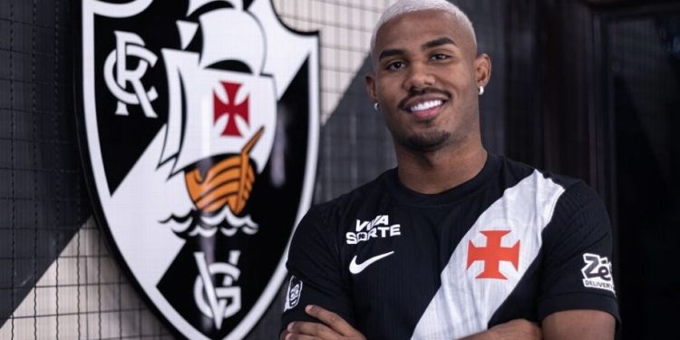Vasco regulariza Cuiabano no BID e tenta inscrever Spinelli para jogo contra o Bahia