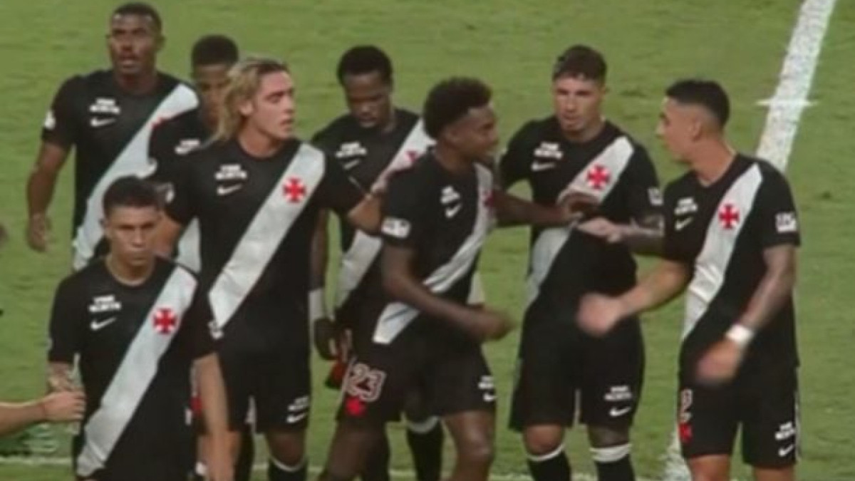 Após discussão com Puma Rodríguez, Thiago Mendes afasta crise interna no Vasco