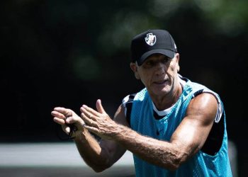 Renato Gaúcho surpreende e convoca três novidades para enfrentar o Olimpia