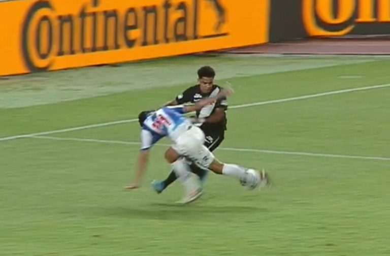 CBF divulga áudio do VAR em gol anulado do Vasco na Copa do Brasil