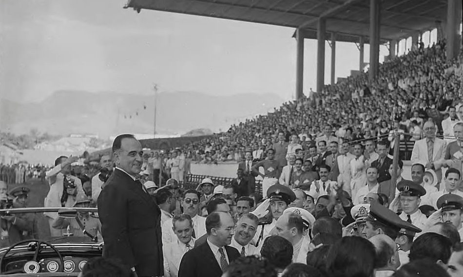 Getúlio Vargas em São Januário para solenidade do Dia do Trabalho em 01/05/1941