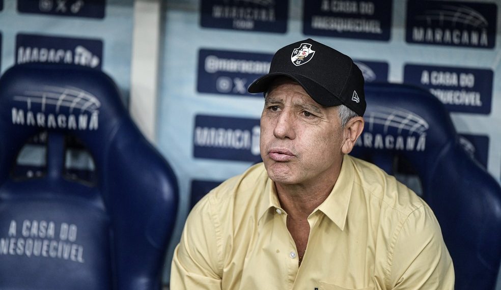 RJ - RIO DE JANEIRO - 03/05/2026 - BRASILEIRO A 2026, FLAMENGO X VASCO - Renato Gaucho tecnico do Vasco durante partida contra o Flamengo no estadio Maracana pelo campeonato Brasileiro A 2026.