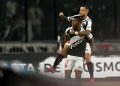 Coutinho e Rayan em seus tempos de Vasco