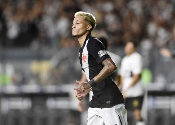 Adson é o maior nome do momento no Vasco