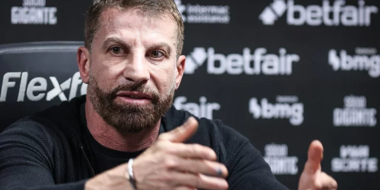 Gestão de Pedrinho teve lucro no Vasco em 2025
