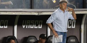 Técnico do Vasco enfrenta críticas