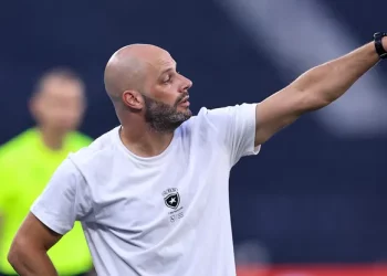 Vasco quer Franclim Carvalho