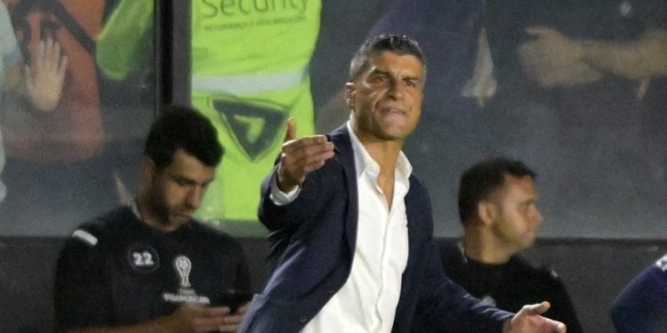 Pedro Emanuel, técnico do Vasco