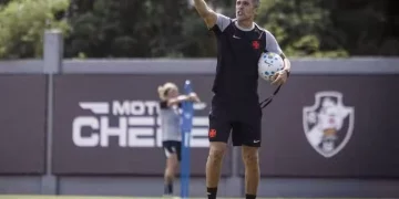 Bruno Lazaroni é o técnico interino do Vasco