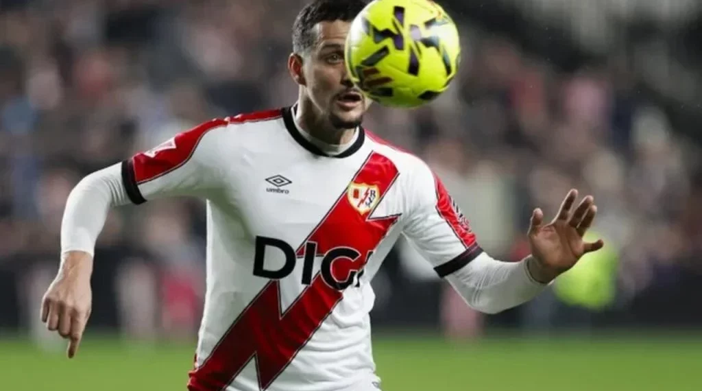 Vasco sonda zagueiro na Europa